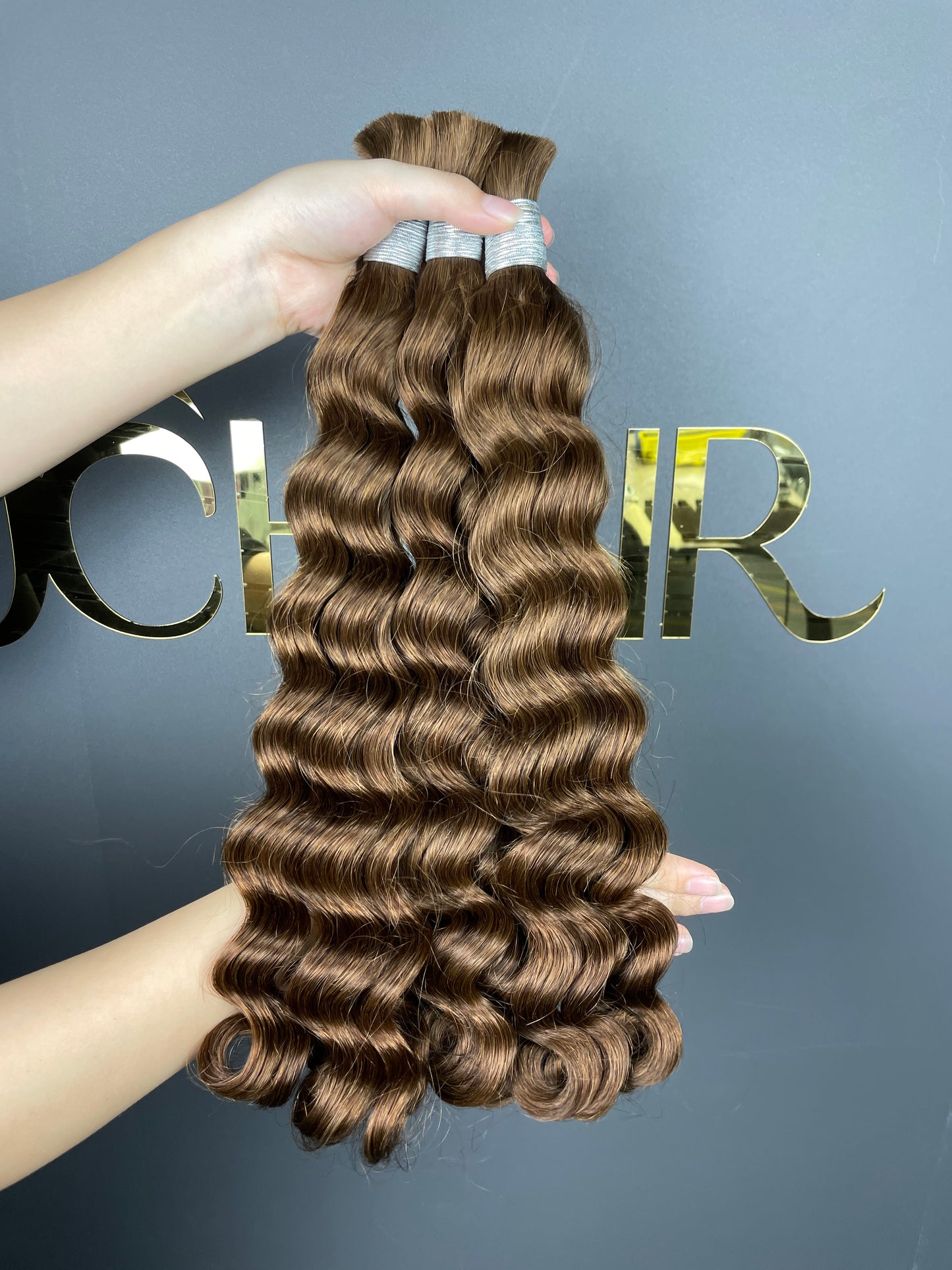 Bulk Hair Off the Track #4 - Loose curly