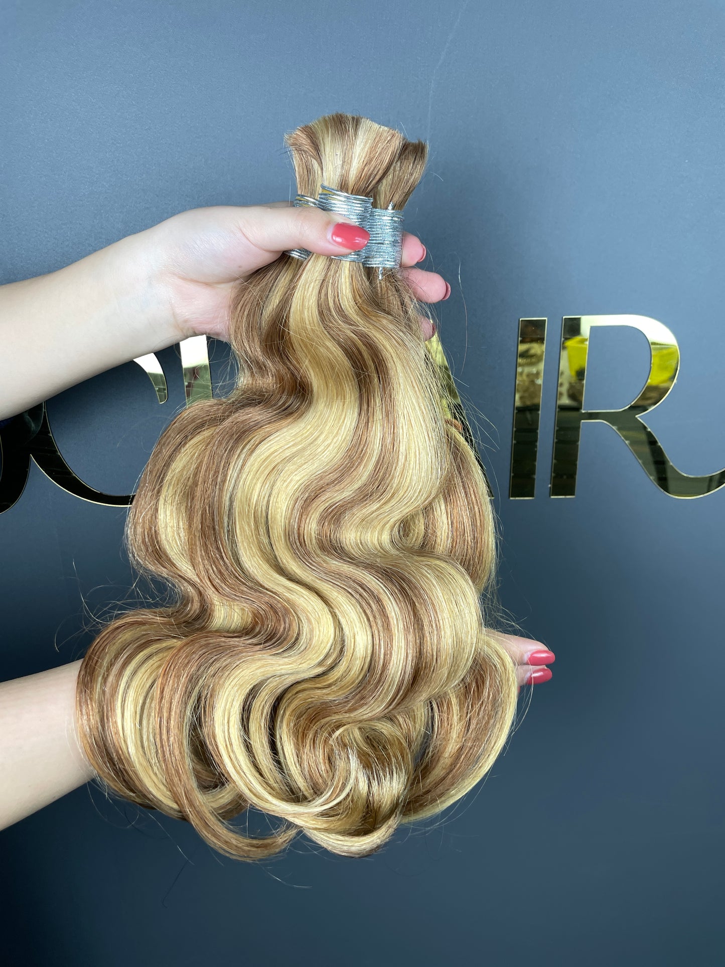 Bulk Hair Off the Track #27/30 - Body Wave