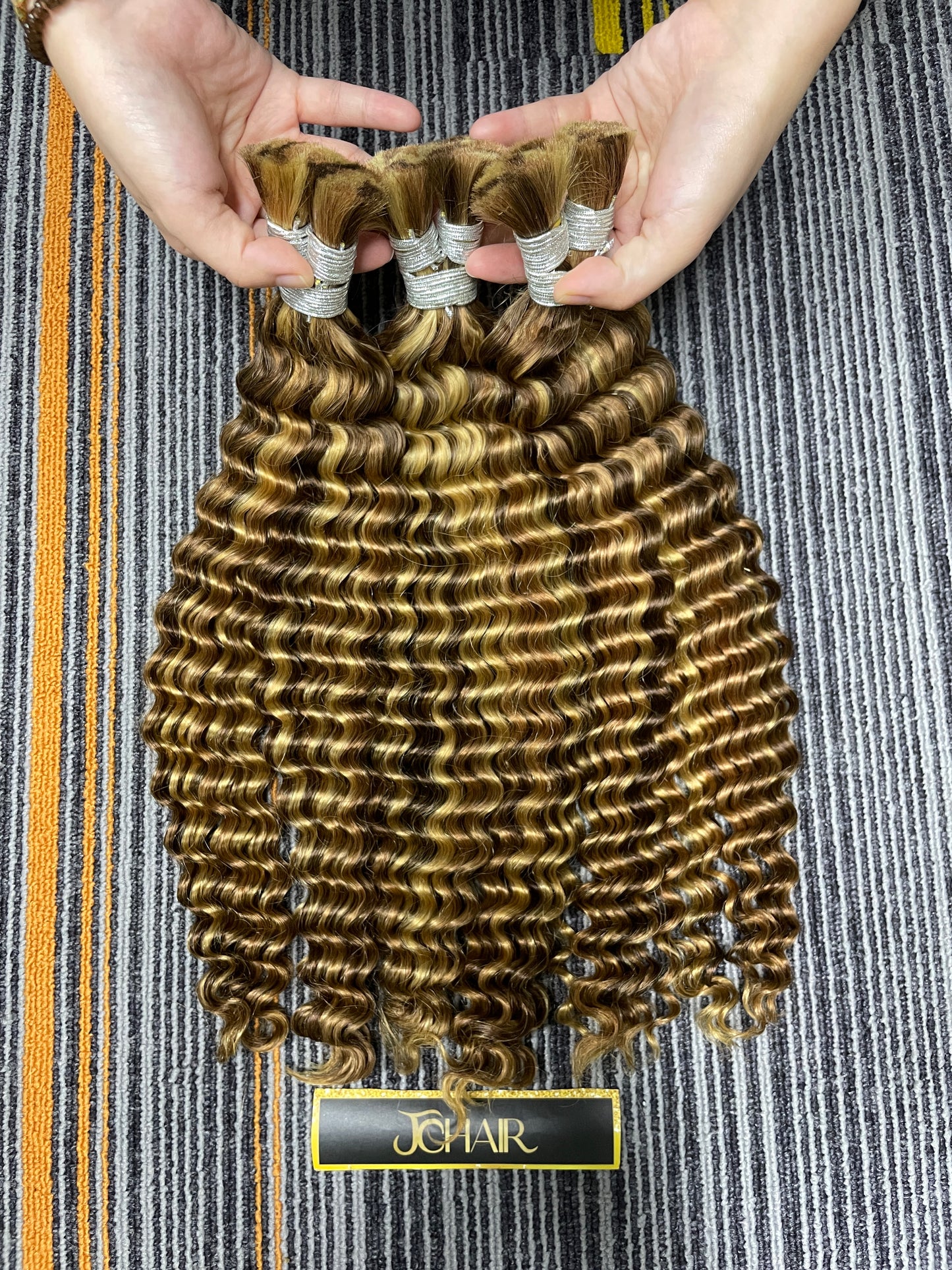 Bulk Hair Off the Track #4/27/30 - Deep Wave