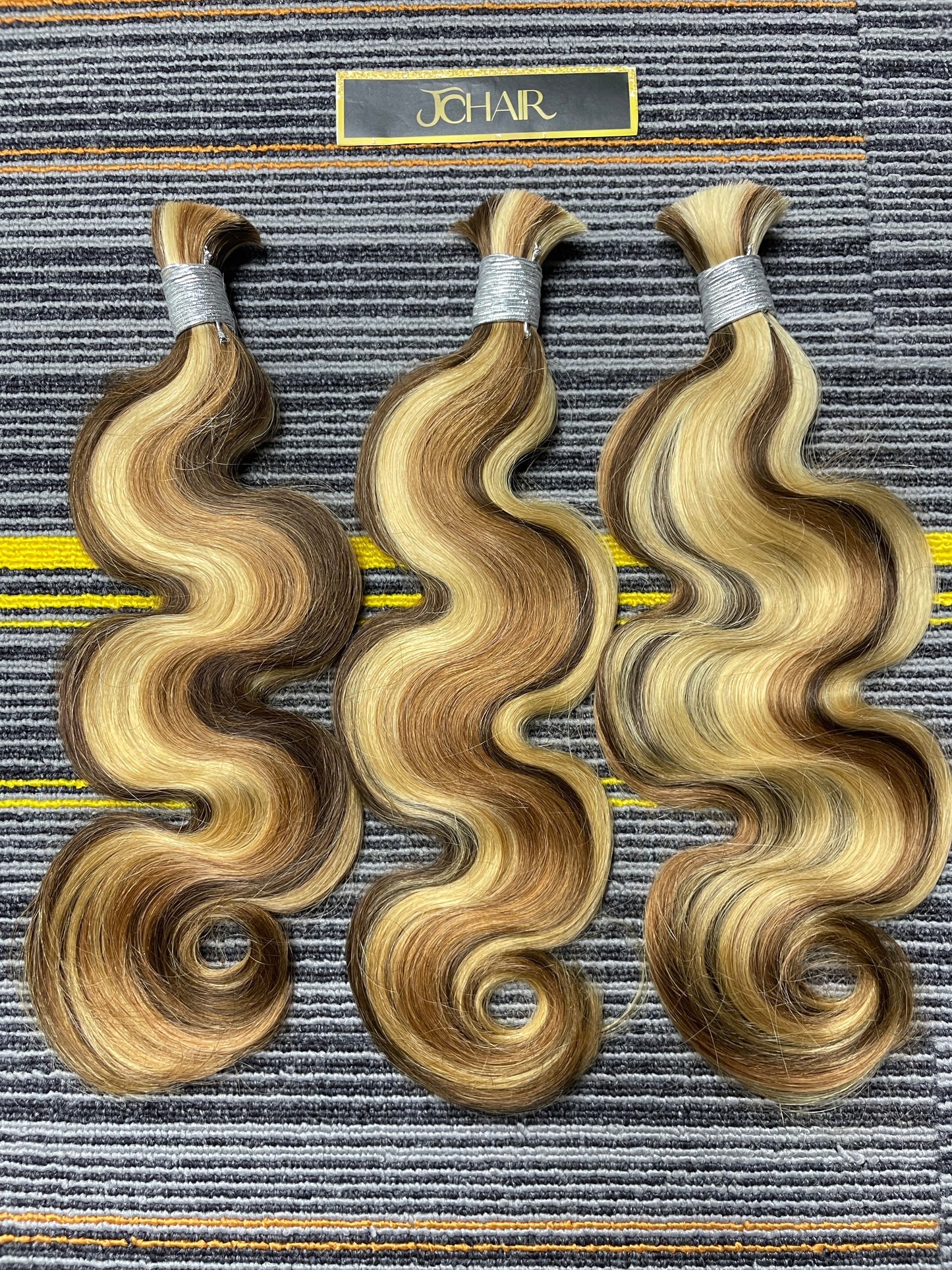 Bulk Hair Off the Track #4/27/30- Body Wave
