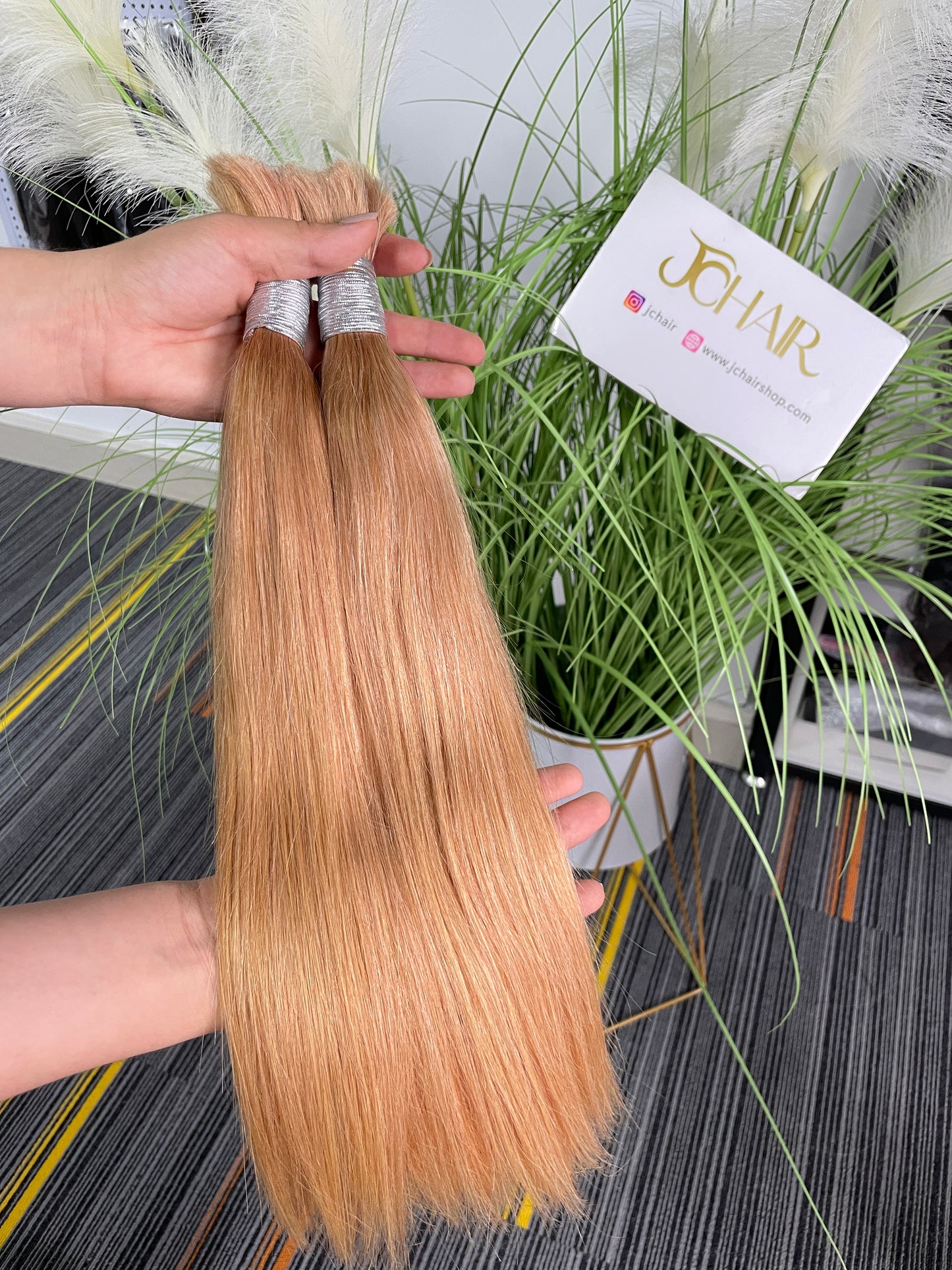 Bulk Hair Off the Track #27 - Straight