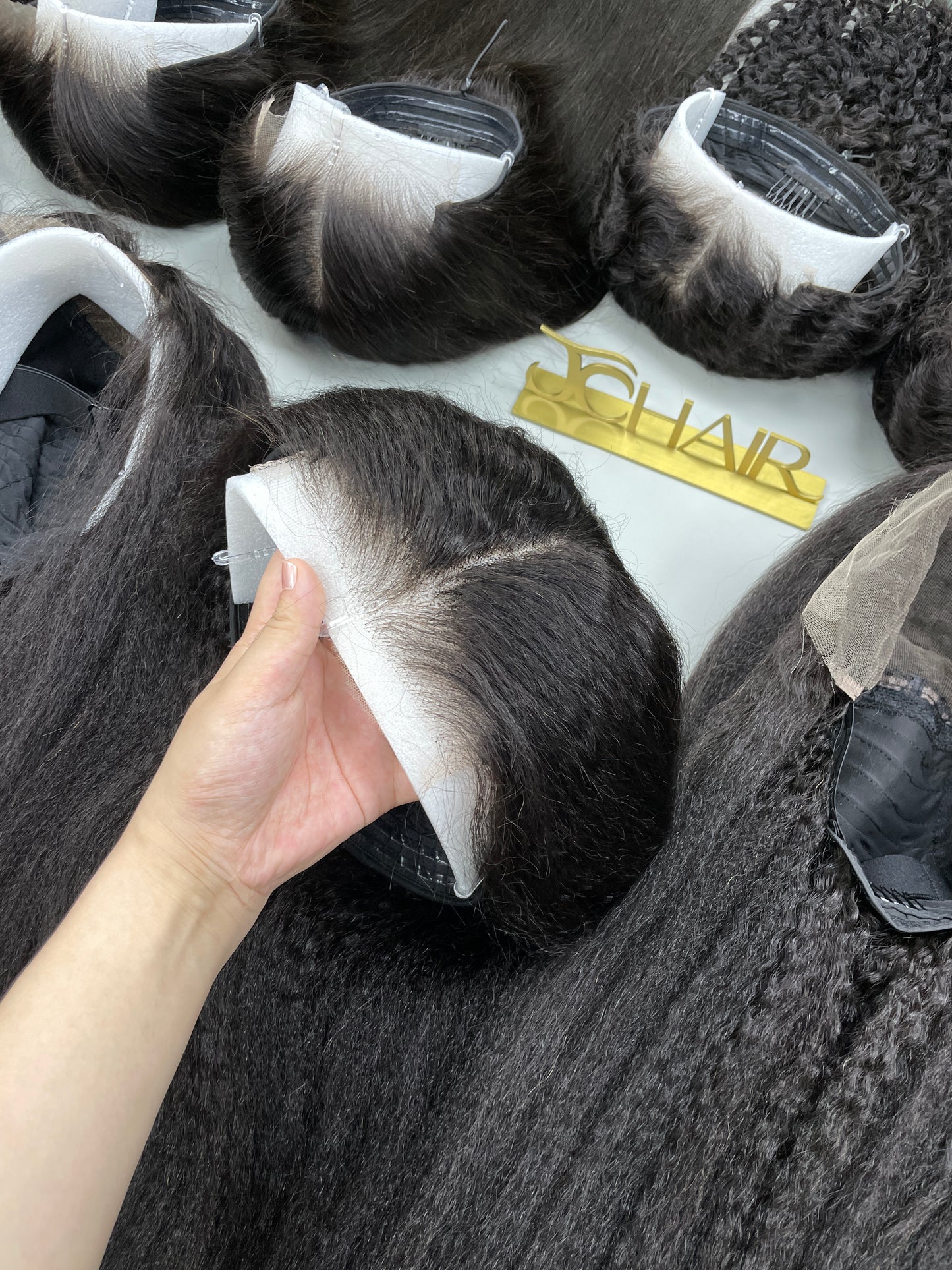 Wear and Go Glueless Wigs Pre Plucked Pre Cut #1B Kinky Straight 180%
