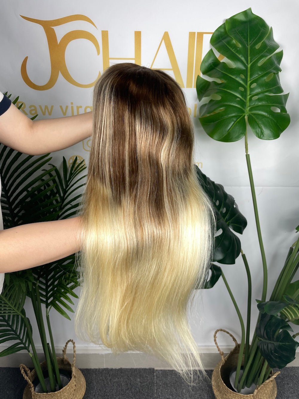 #4/613 Staight Brazilian Hair 13X4 Transparent Lace Wig 180%