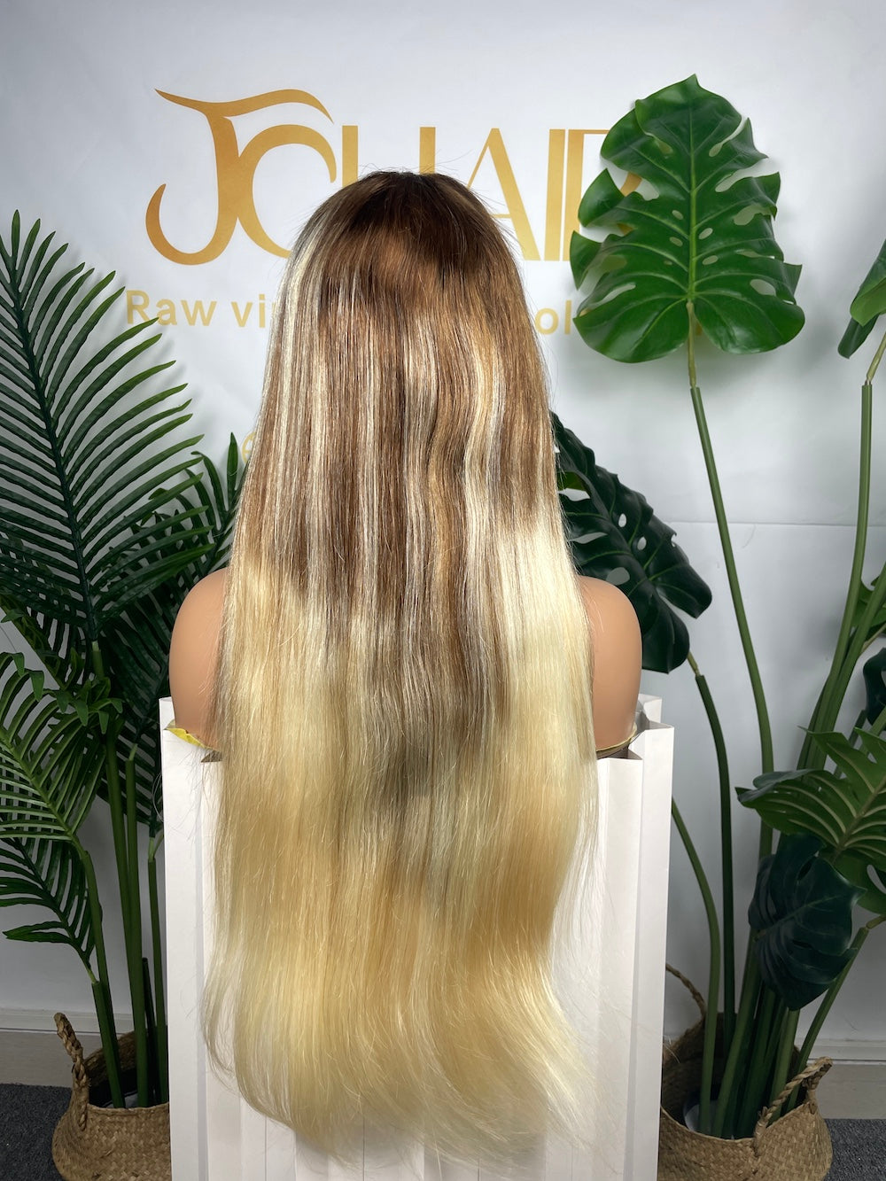 #4/613 Staight Brazilian Hair 13X4 Transparent Lace Wig 180%