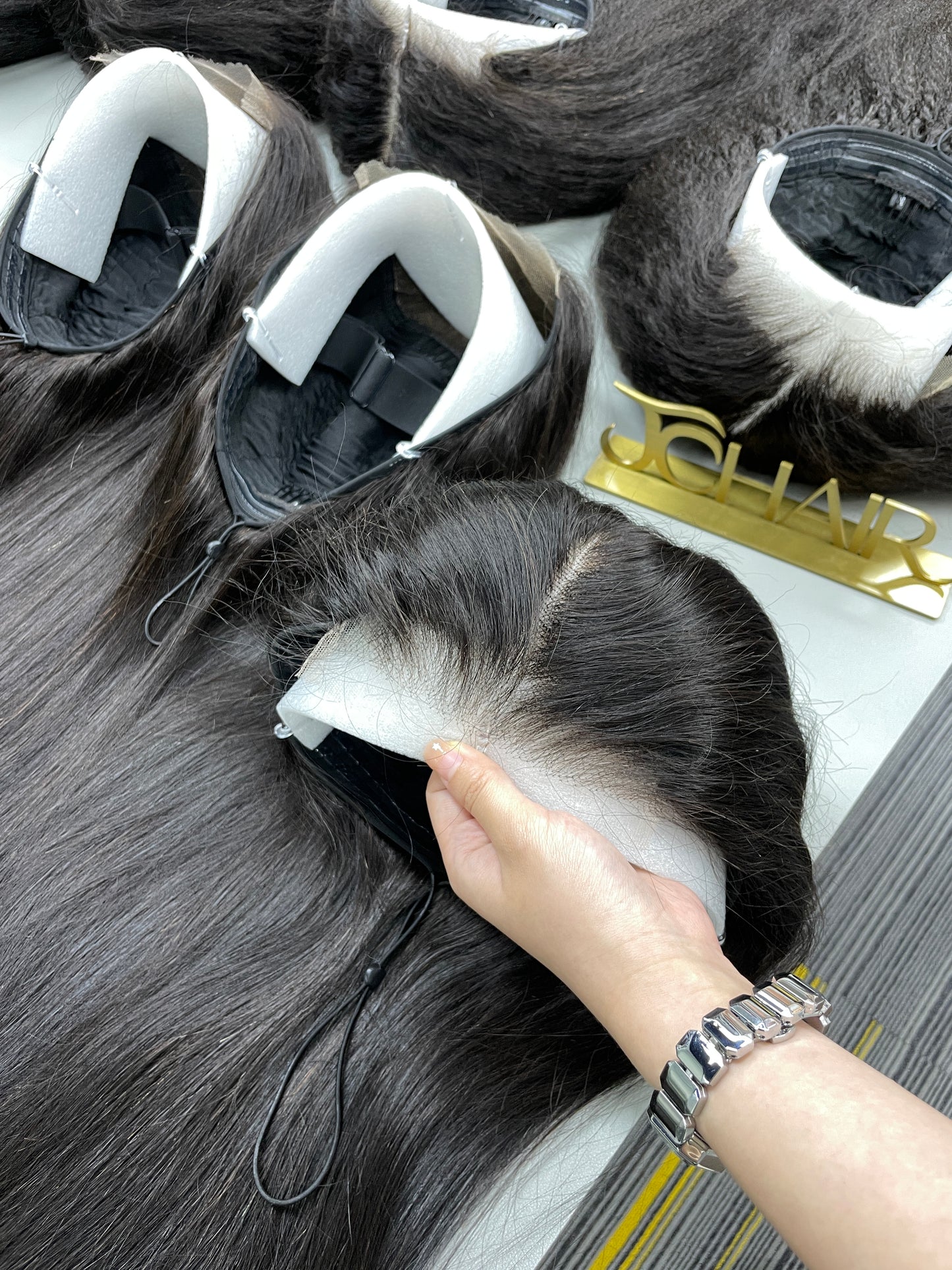 Wear and Go Glueless Wigs Pre Plucked Pre Cut #1B Straight 180%