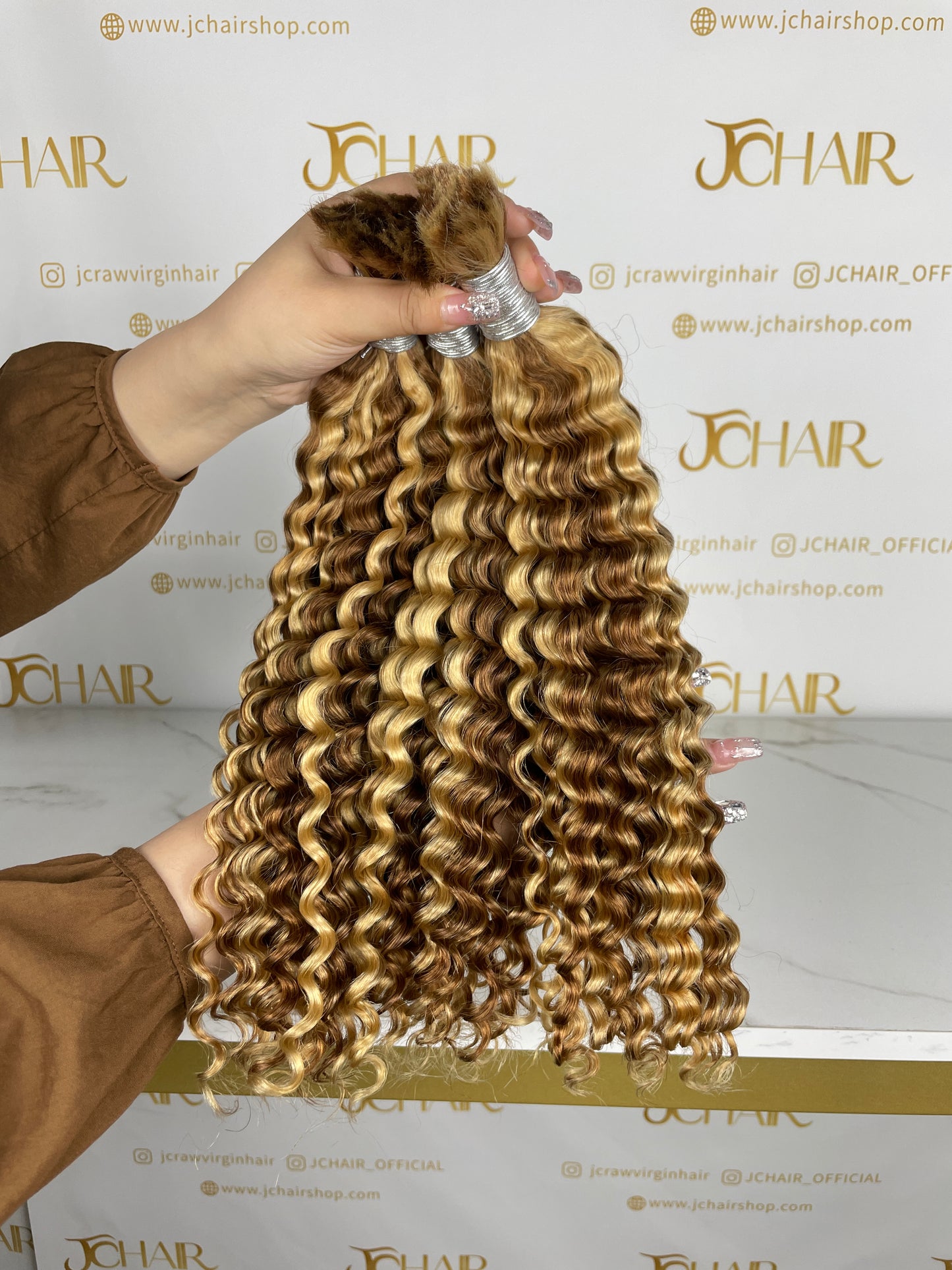 Bulk Hair Off the Track #30/613 - Deep Wave