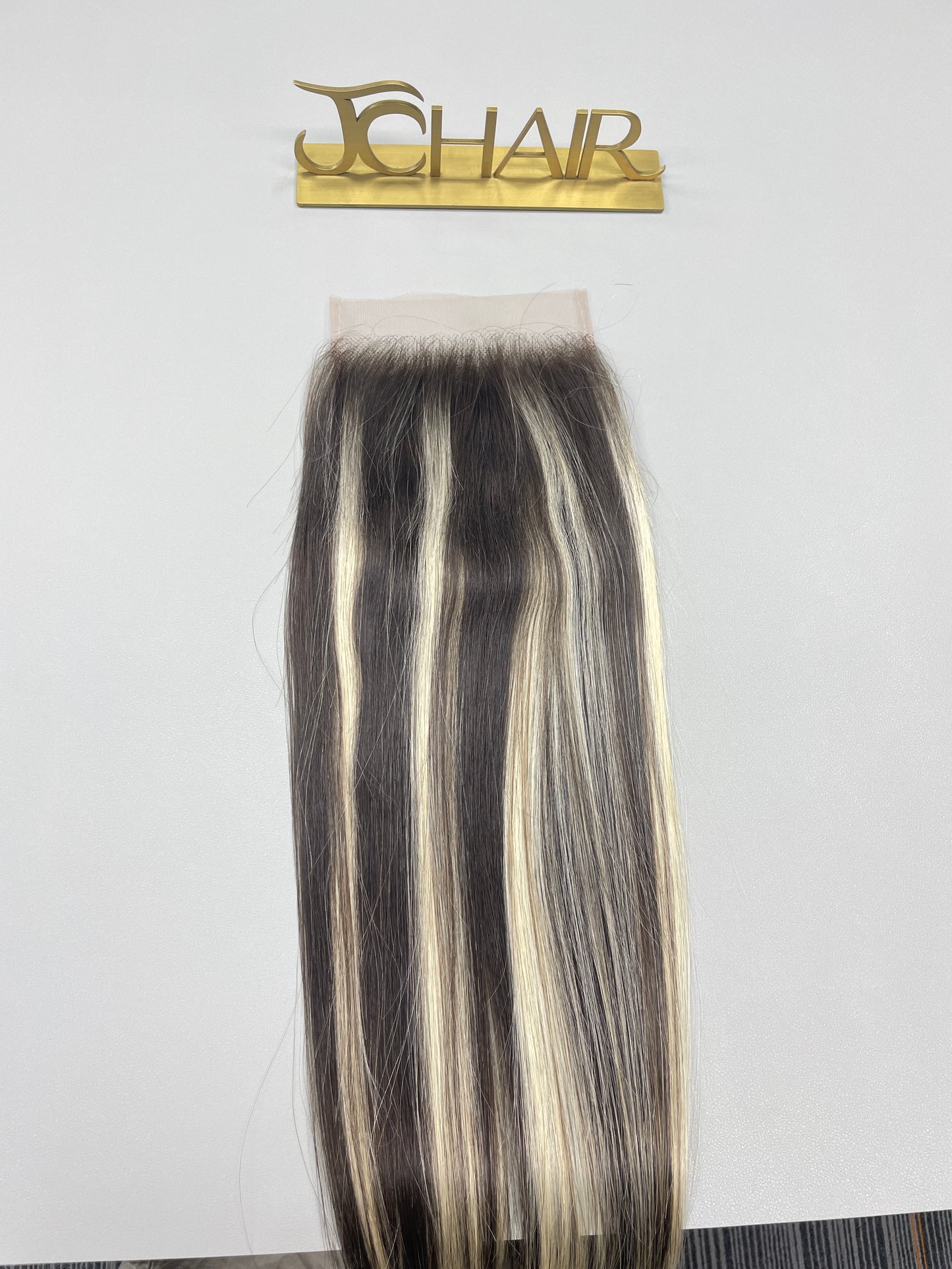 P2/613/2 balayage hair closure & frontal