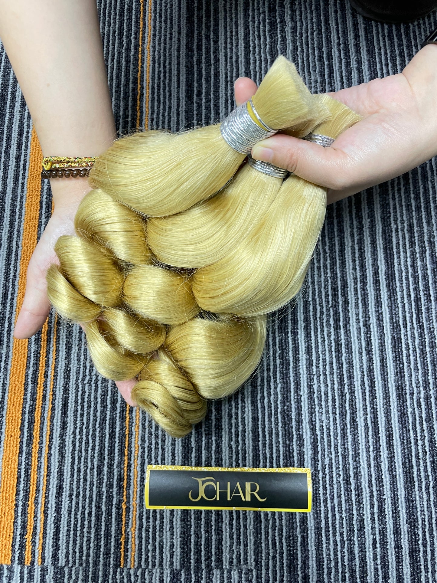 Bulk Hair Off the Track #613 - Loose Wave