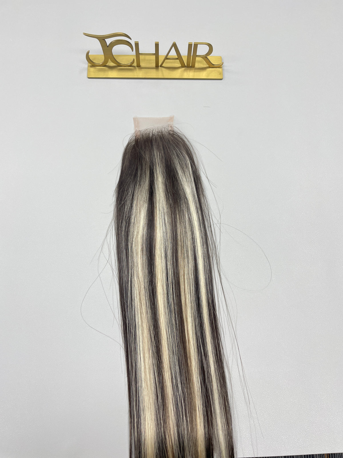 P2/613/2 balayage hair closure & frontal