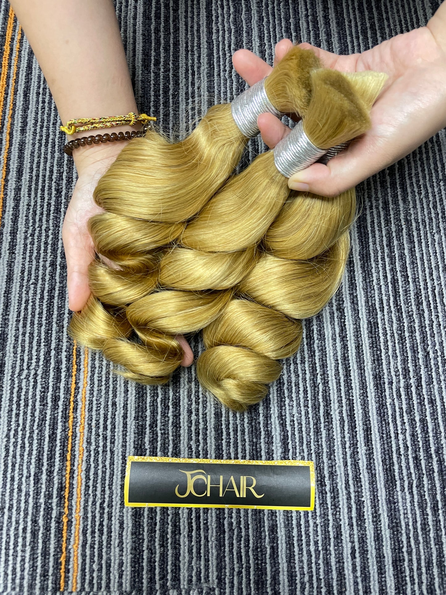 Bulk Hair Off the Track #27 - Loose Wave
