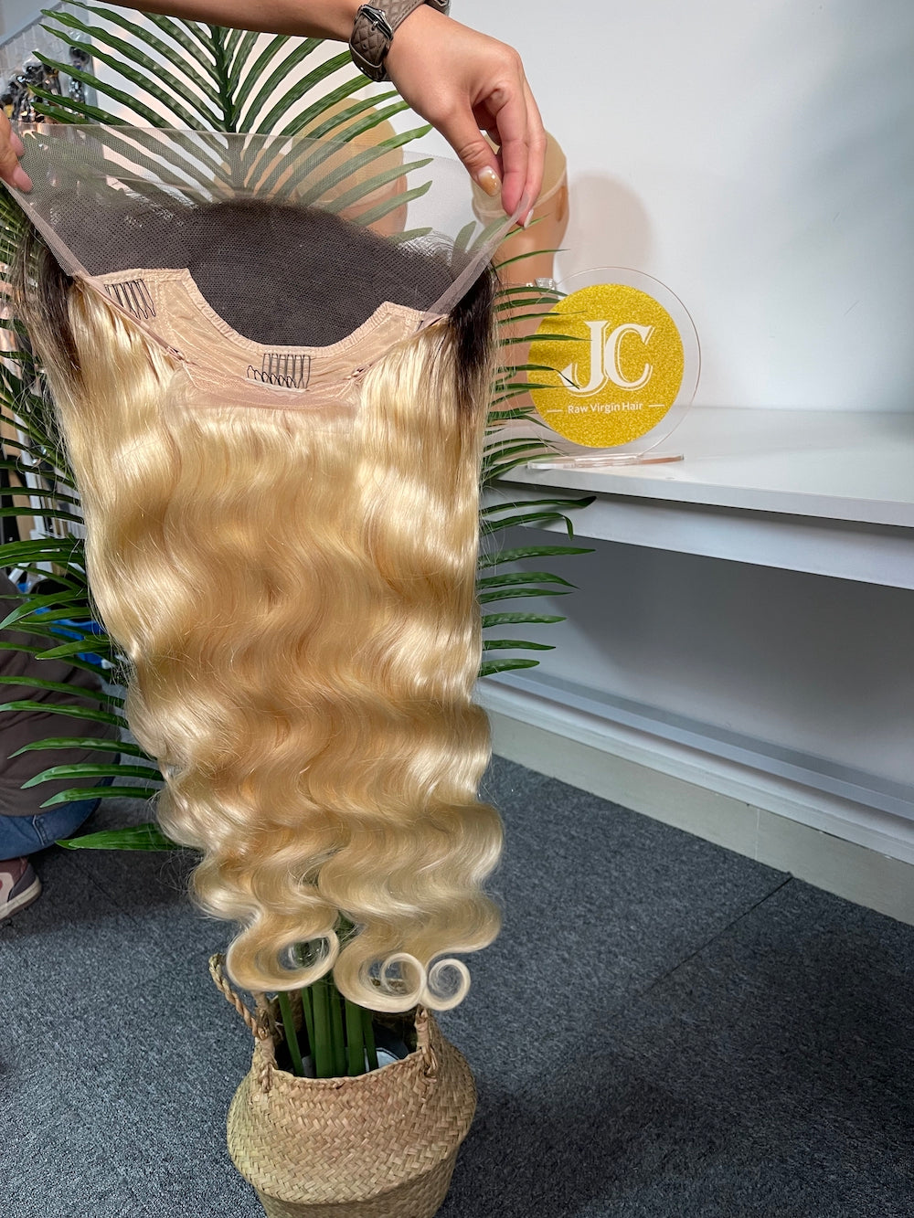 #1B/613 Body Wave Brazilian Hair 13X4 Transparent Lace Wig 180%